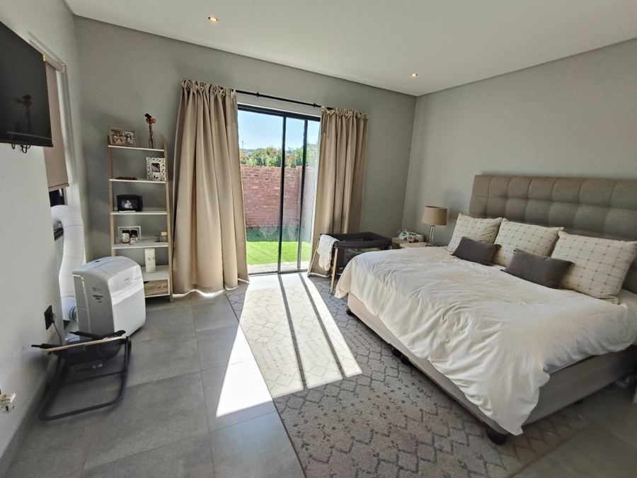 3 Bedroom Property for Sale in De Land Estate North West